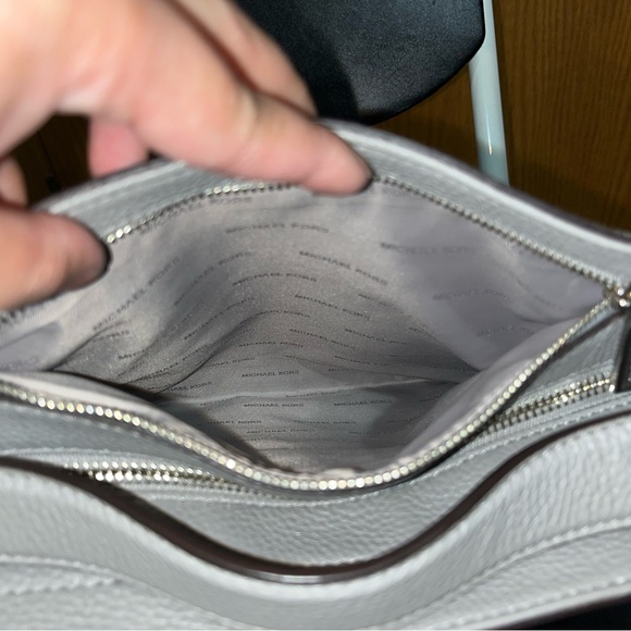 Michael Kors Shoulder Bag - Picture 4 of 14